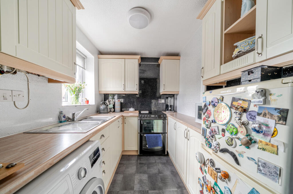 1334166-16-6899d9...