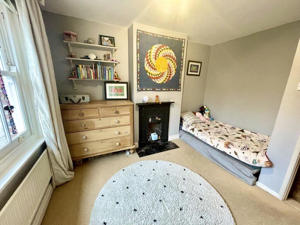 1a7b9d04-d027-449...