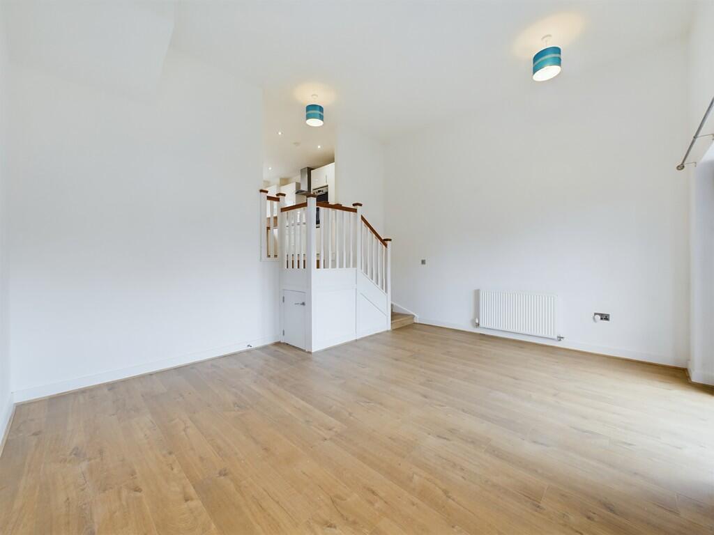 CAM03974G0-PR0079...