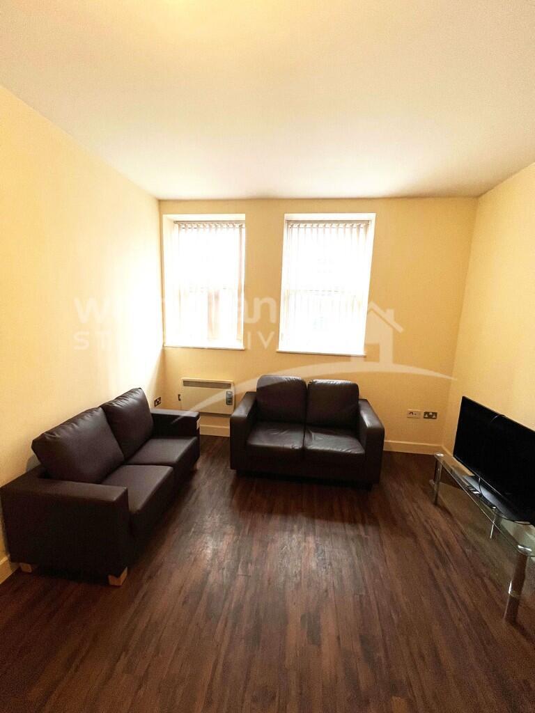 FLAT 4