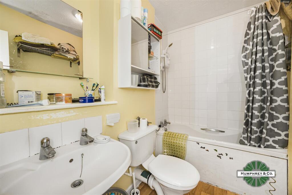 102  Camberlain Place -005-4550.jpg