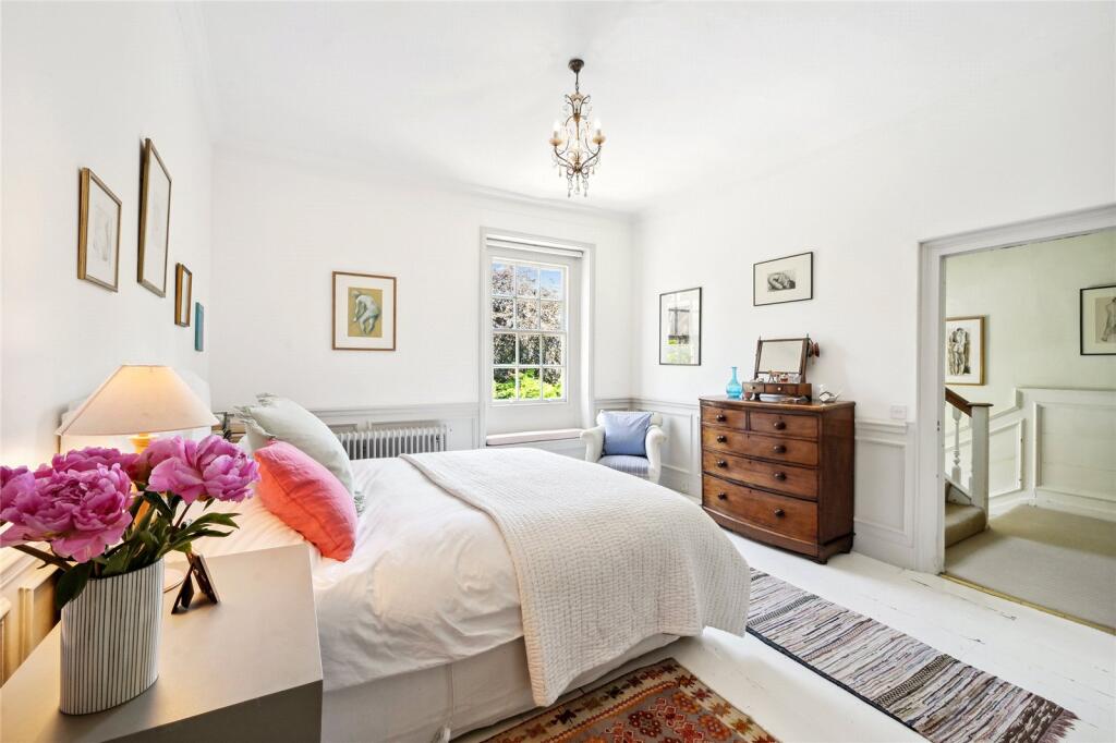 Principal bedroom