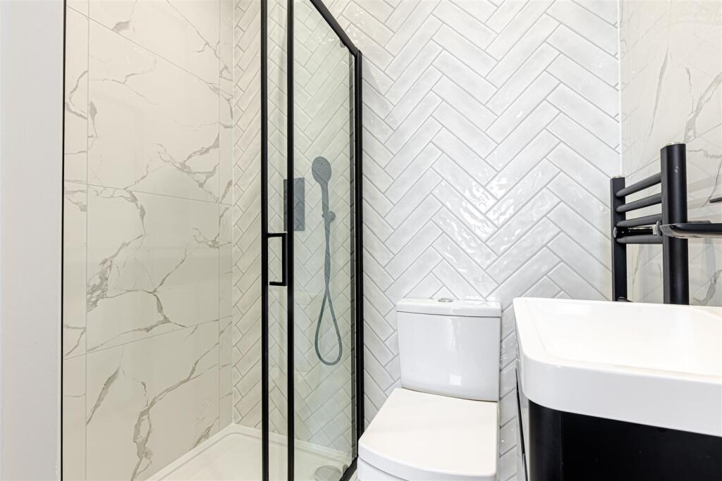 eninsula Court (16).jpg