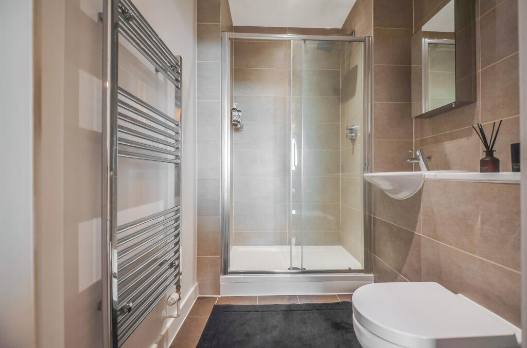En Suite Shower Room