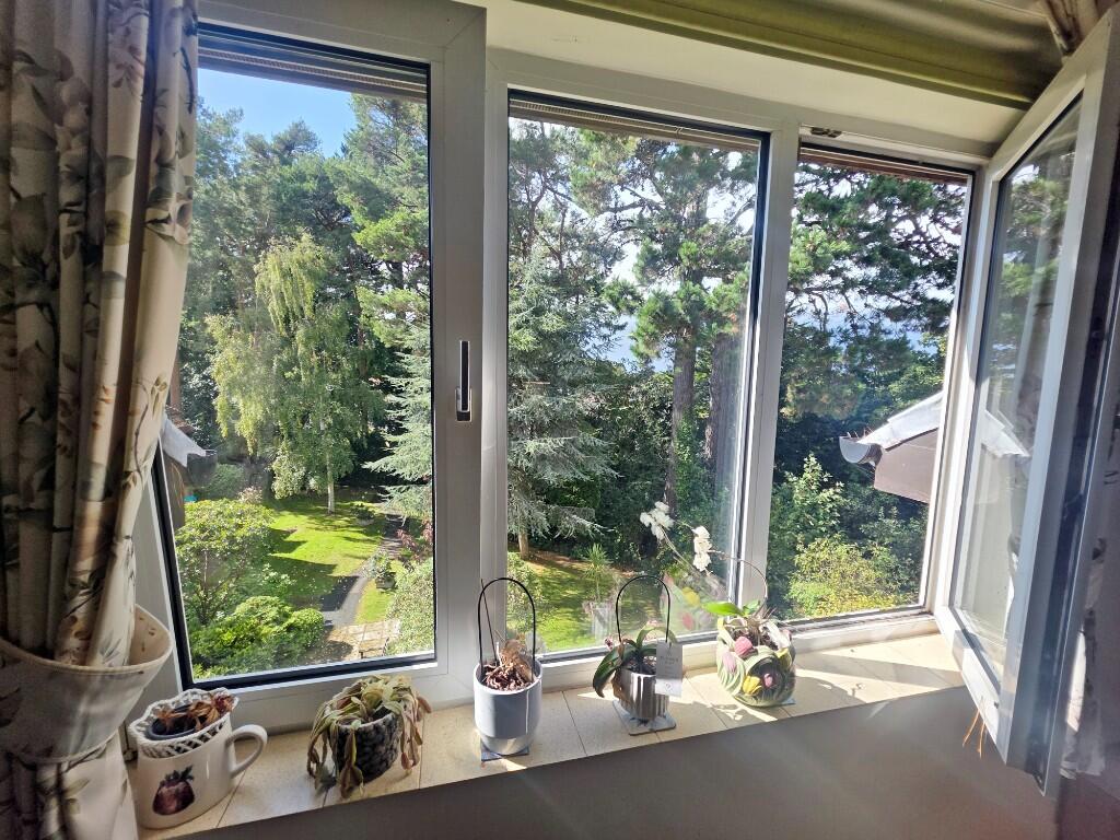 Tilt &amp; Turn Windows