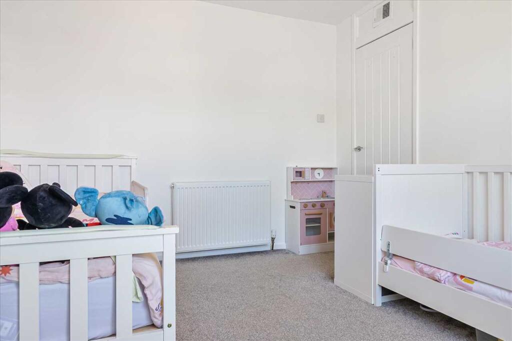 Bedroom Two (2)