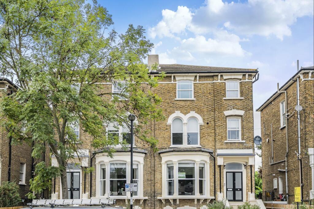 Flat 10 Ignatious House 17-19 Northbrook Road, Lewisham, London SE13 5QT