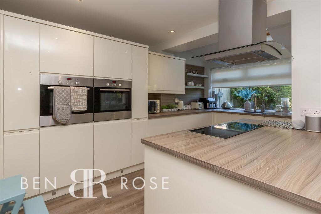 Kitchen/Diner/Family Room