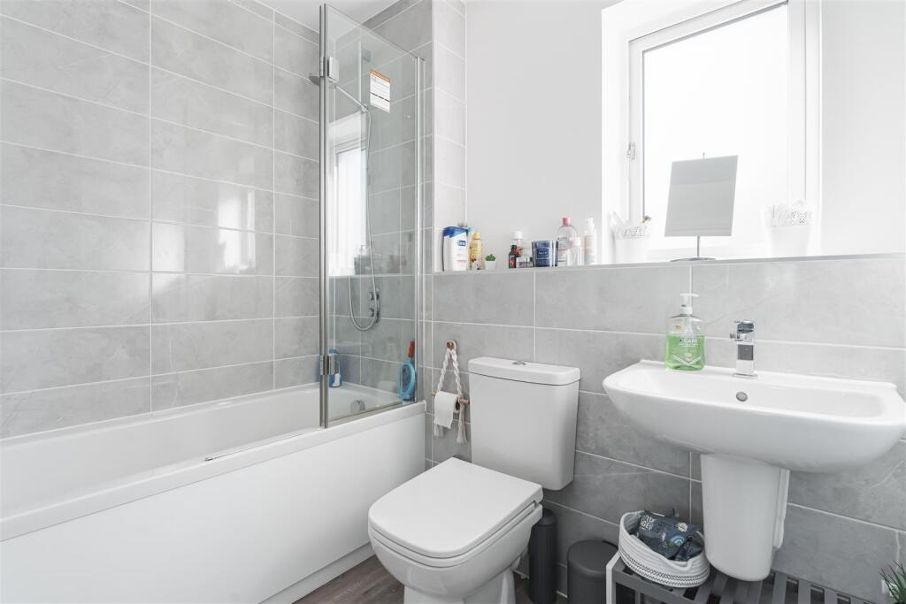27 Gateway grove 23.jpg