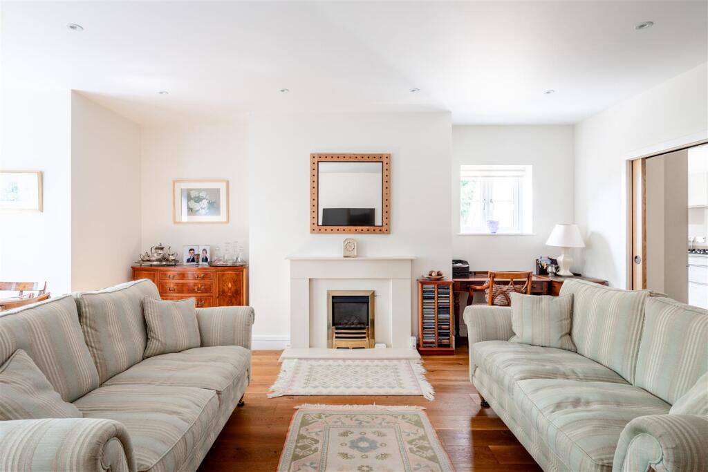 3 Oakfield House-9.jpg