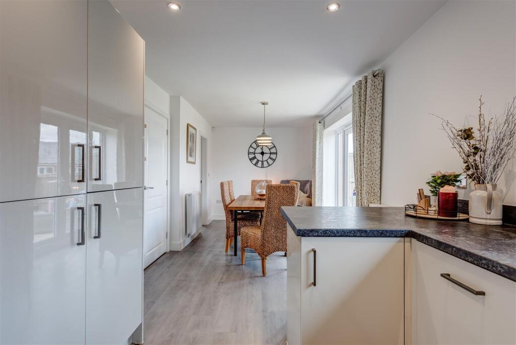 4RockinghamAvenue(Interior)-9.jpg