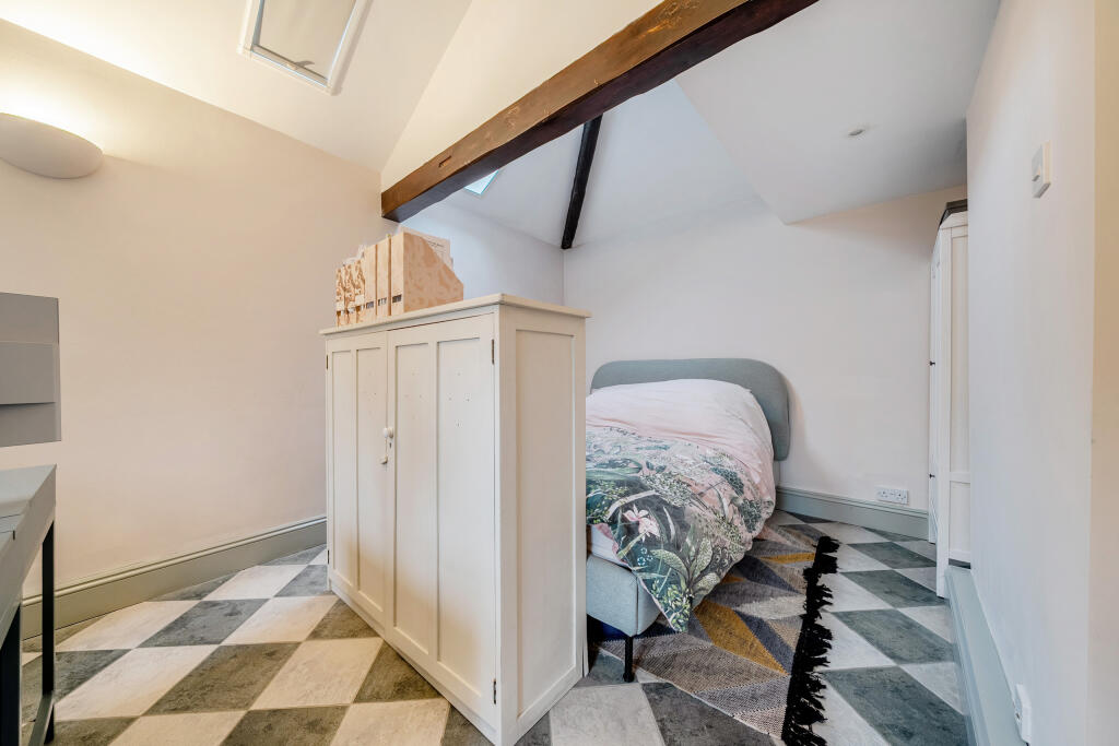 Bedroom 3 / Study