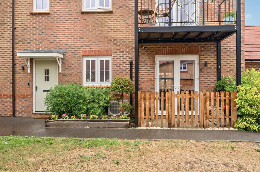 1333905-3-688b6e3...