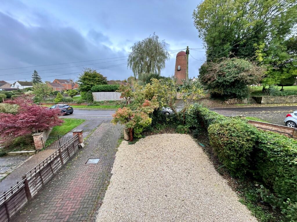Media image 06