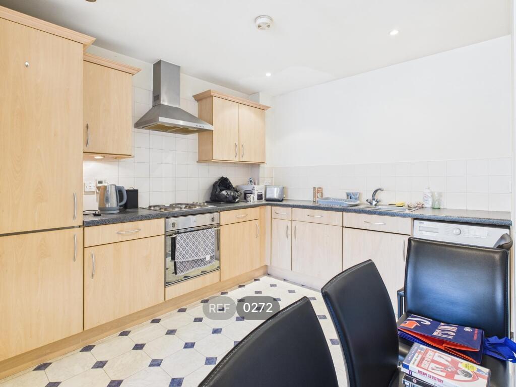 Kitchen &amp; Living area