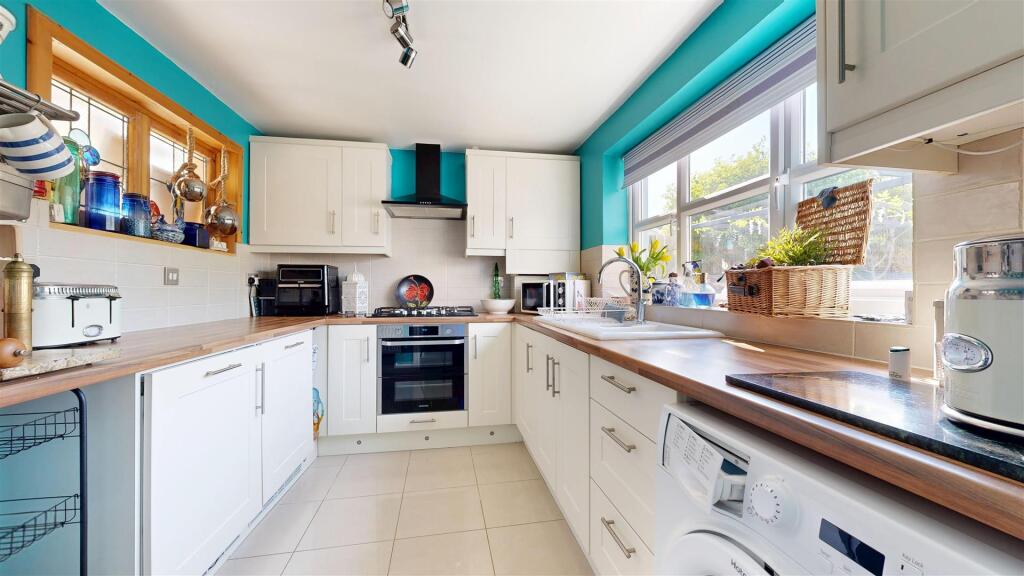 3-Cove-Cottages-04122025_113830.jpg