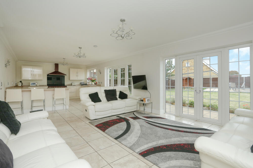 general 21 Mill Lane