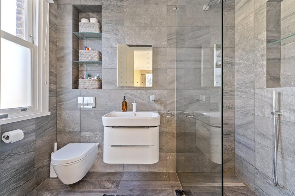 Ensuite Bathroom