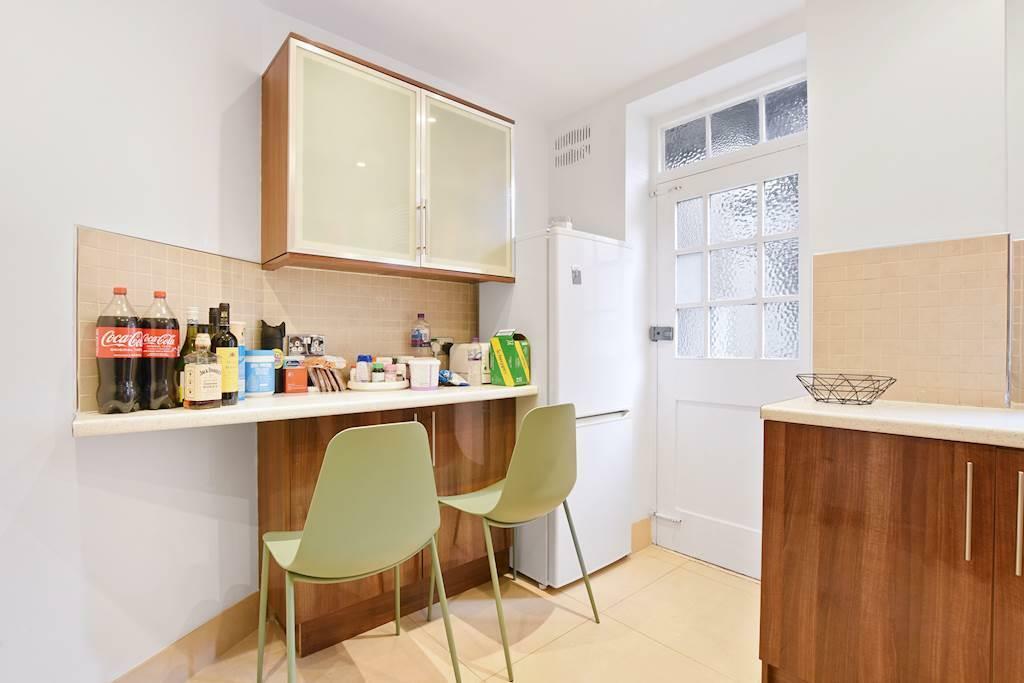 Kitchen 1 - Florence Court.JPG