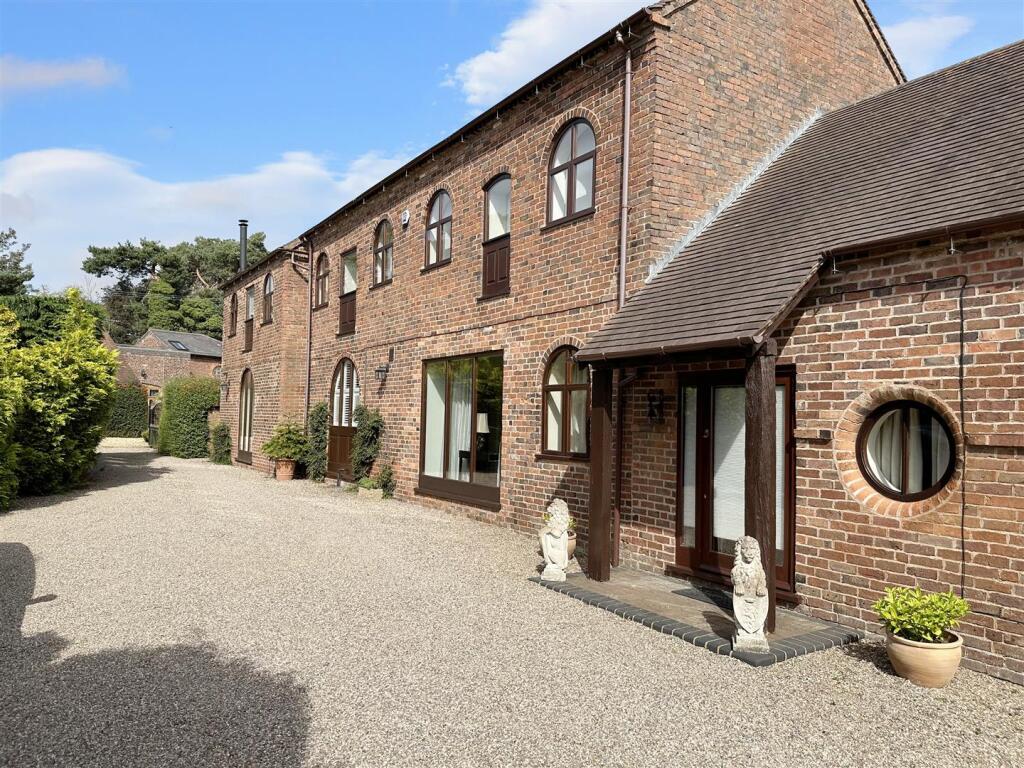 Front Elevation (3).jpg