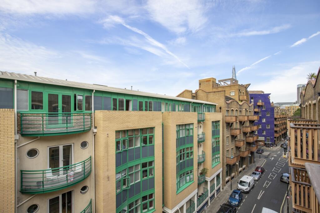 The Circle F349 -...