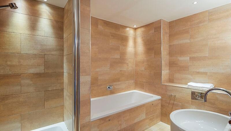 Ensuite