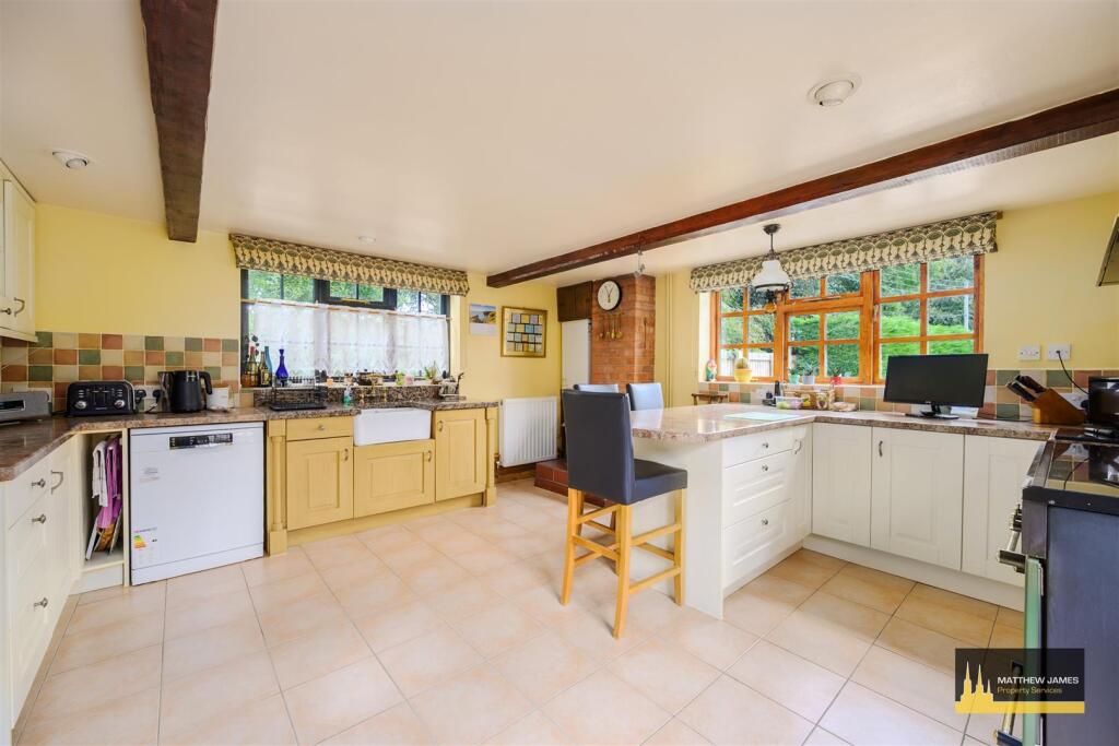 Kitchen/Breakfast Room