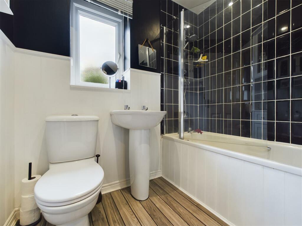 HOUSE BATHROOM