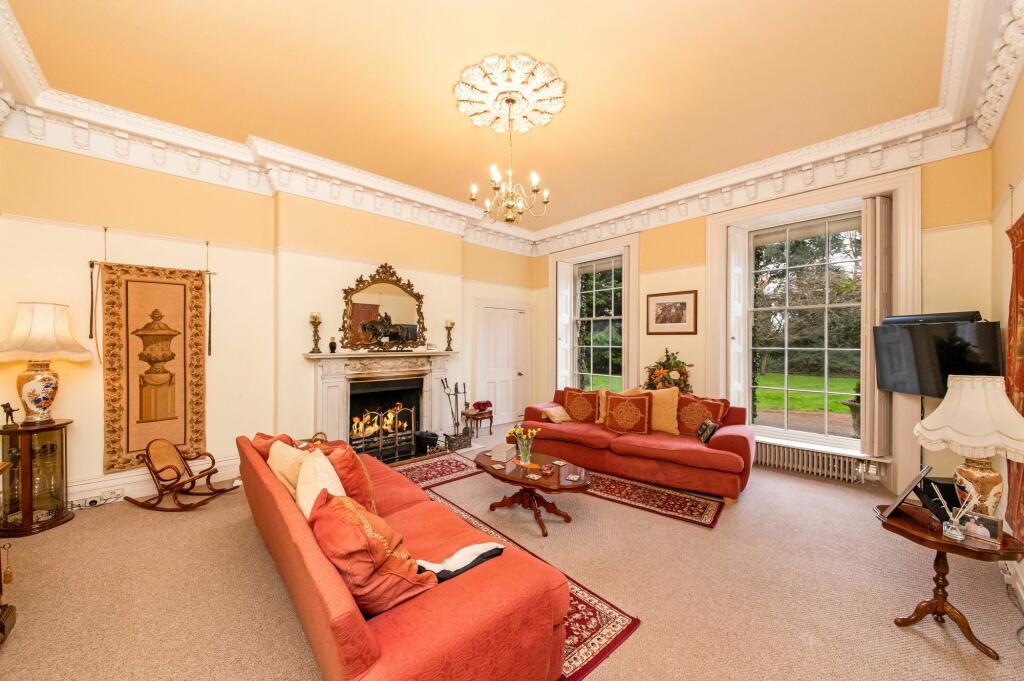 SITTING ROOM