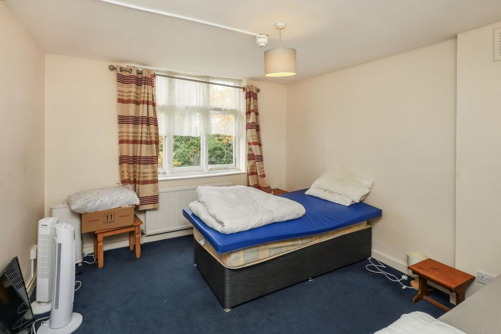 4 Antrim Grove, Belsize Park, London NW3 4XR