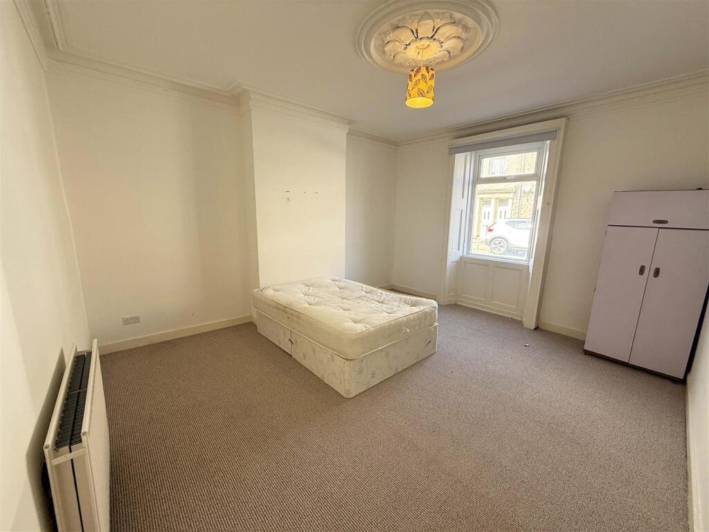 William Street Bedroom 1.jpg