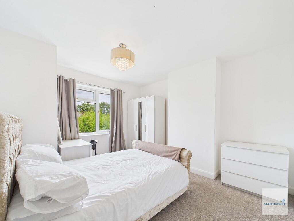 CAM03394G0-PR0352...