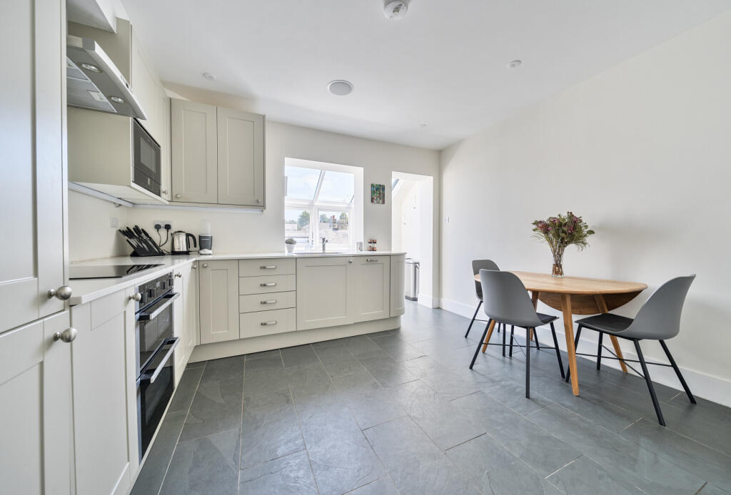 1335429-2-68935d8...