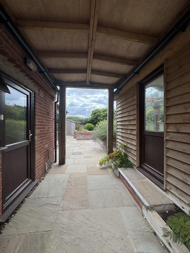 image-20250814-15...