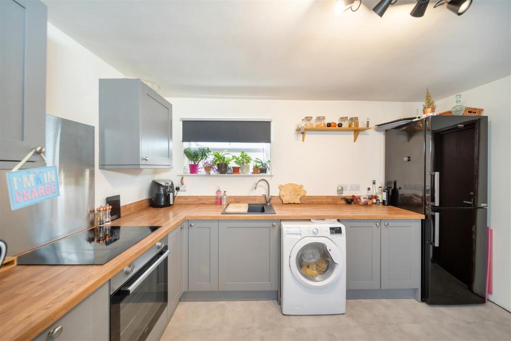 Purplett Street-08.jpg