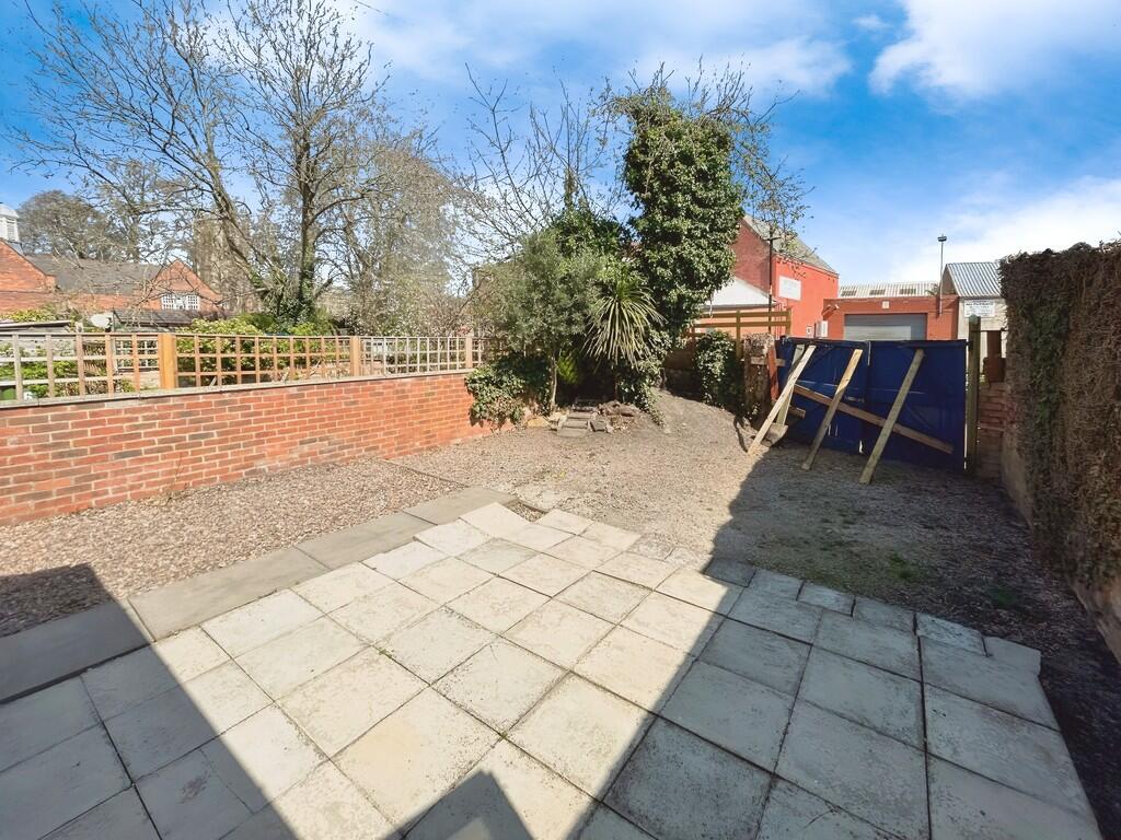 e6d1d339-WhatsApp...