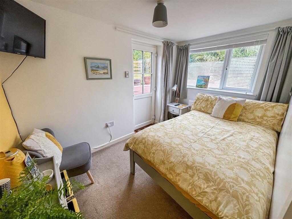GF Bedroom - AirBnB.jpg