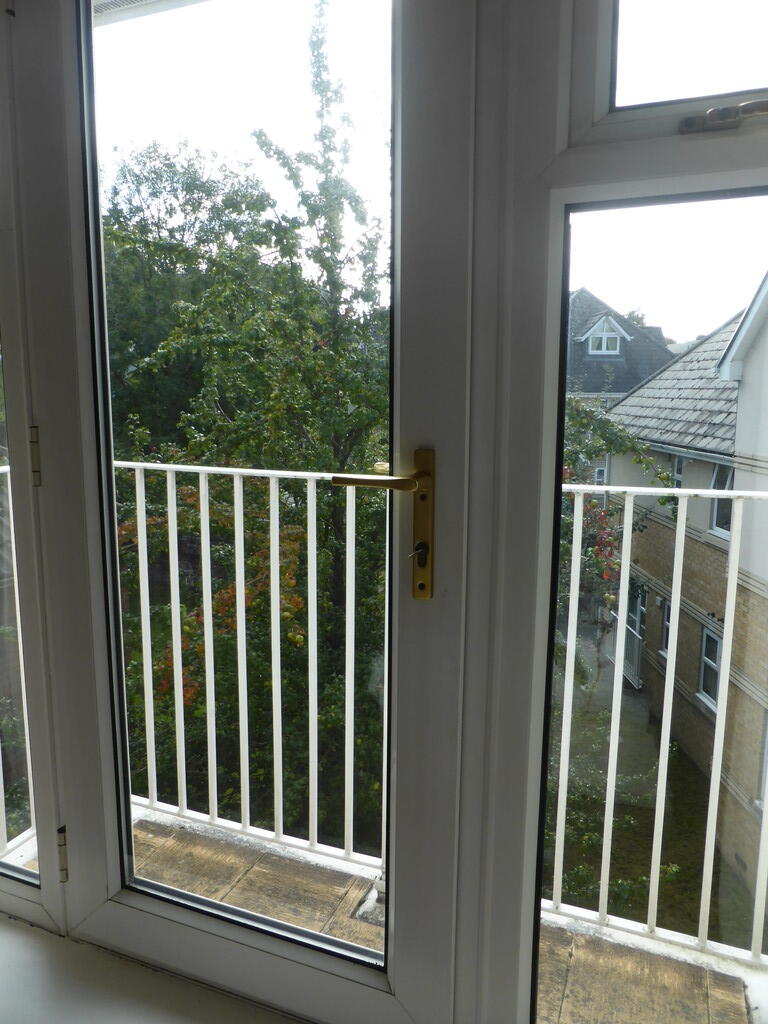 Warwick Road, Redhill