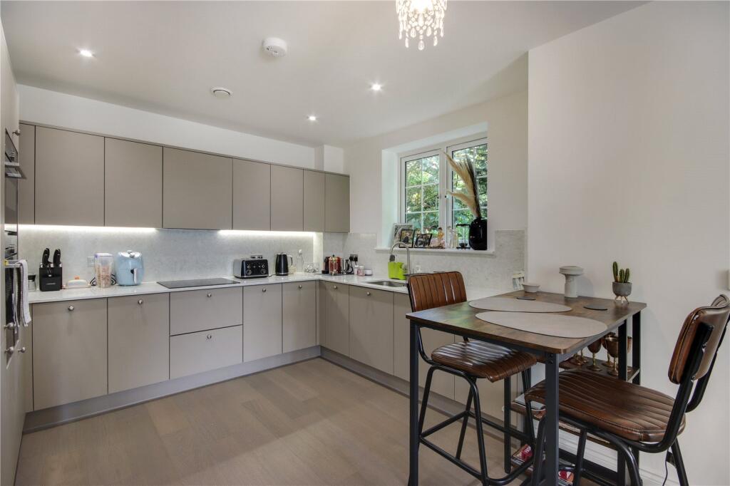 Kitchen/Breakfast Rm