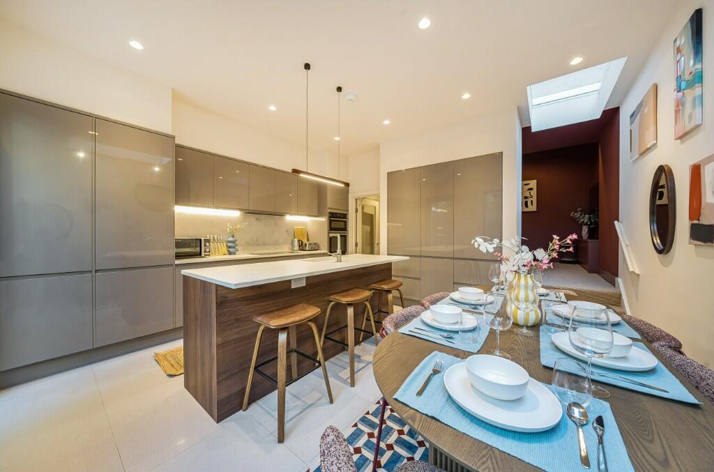 Forthbridge Road, London, SW11