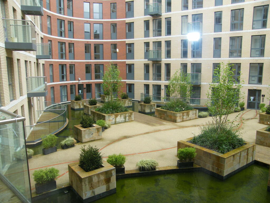 I-land Courtyard.JPG