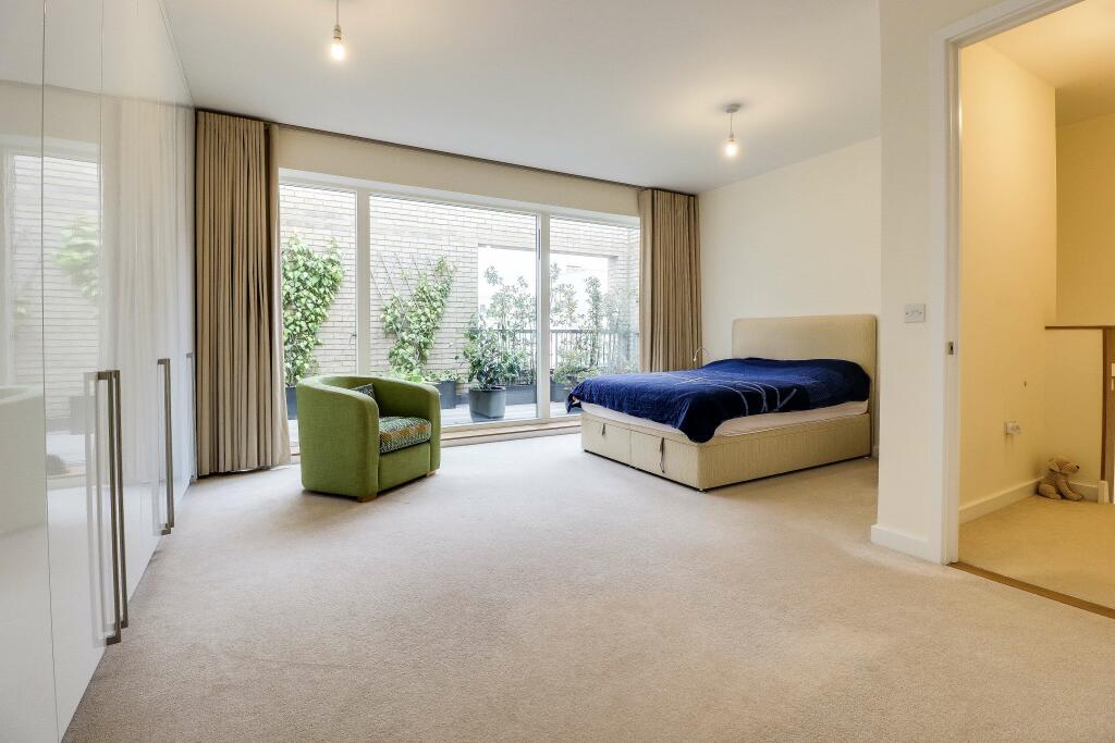 Bedroom 1 (Double with Ensuite)