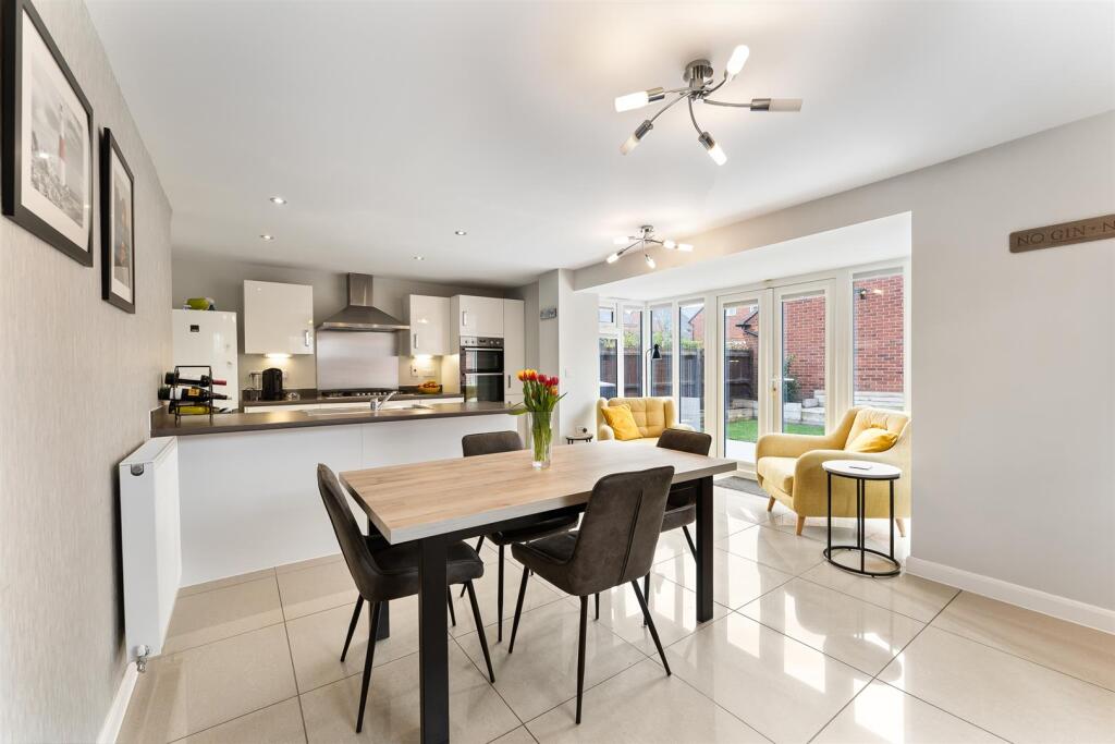 Kitchen Diner