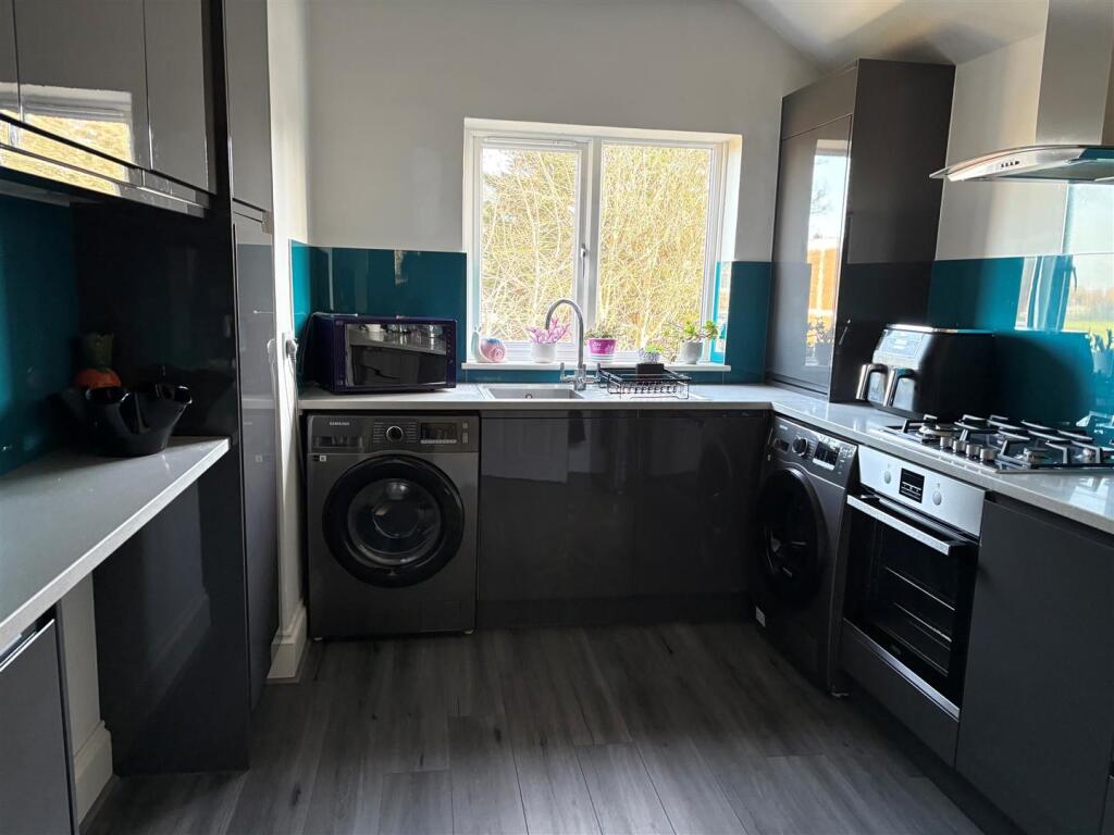 NEW KITCHEN PHOTO.jpg