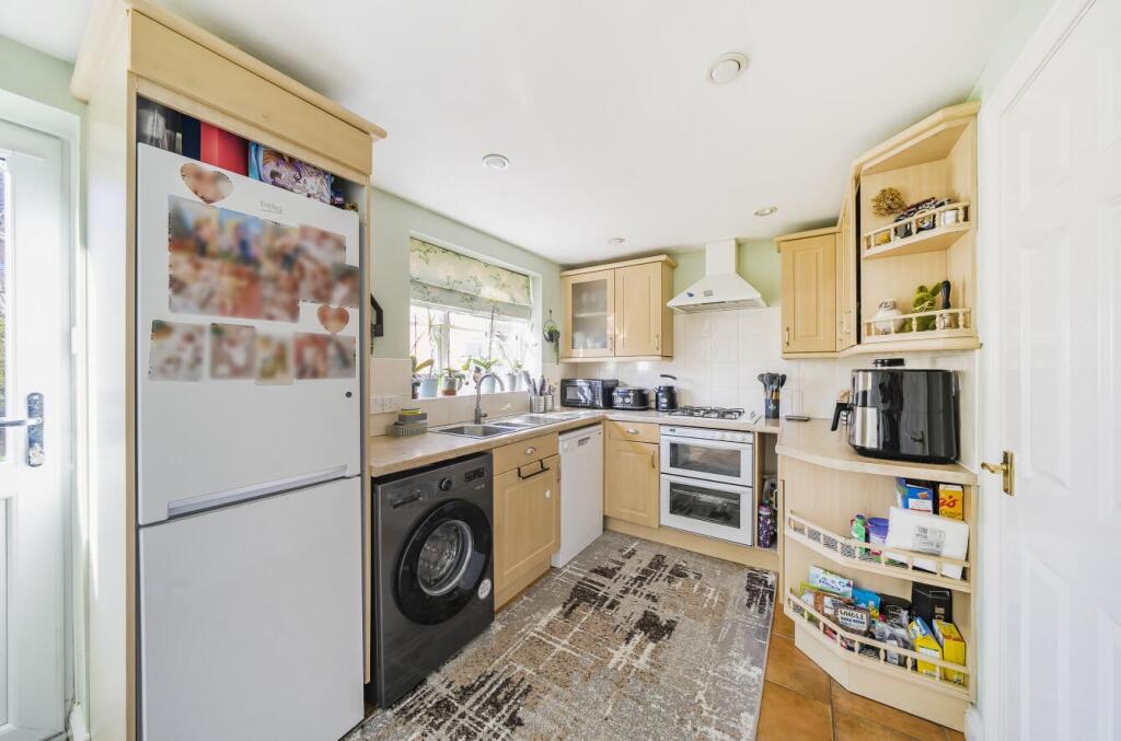 27 Dewar Drive