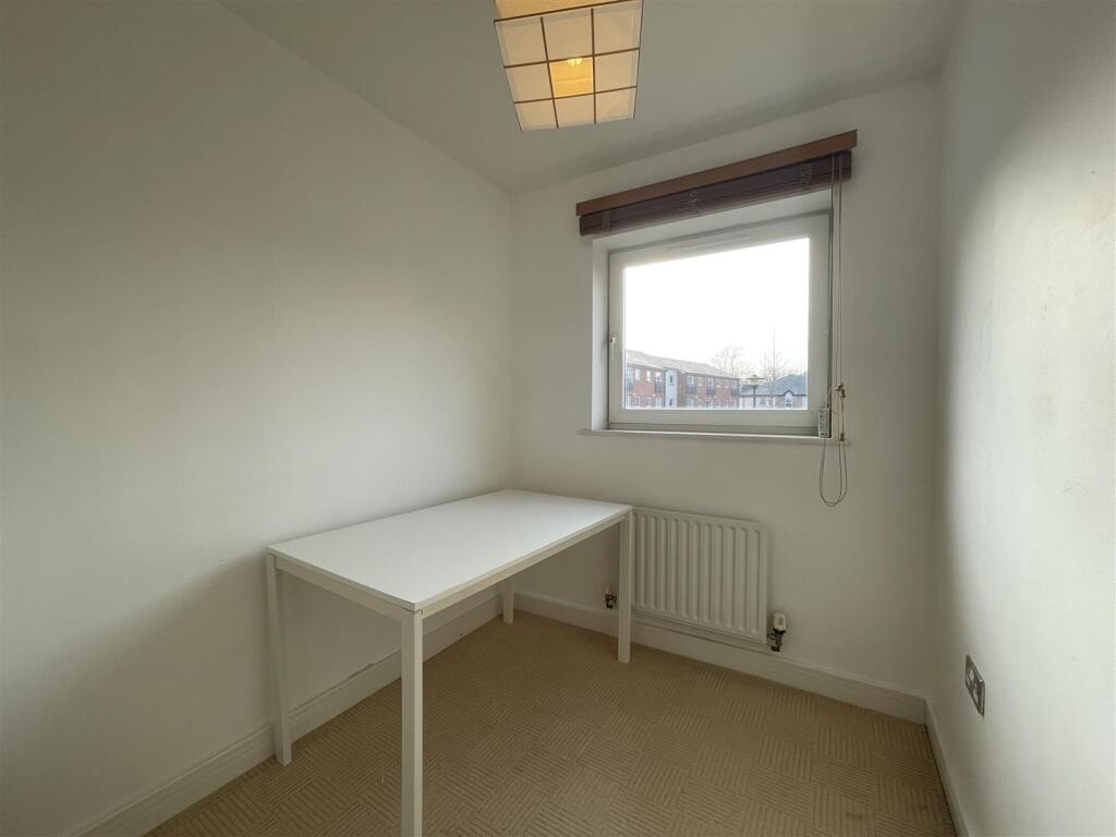 Bedroom Four (Single/Study)