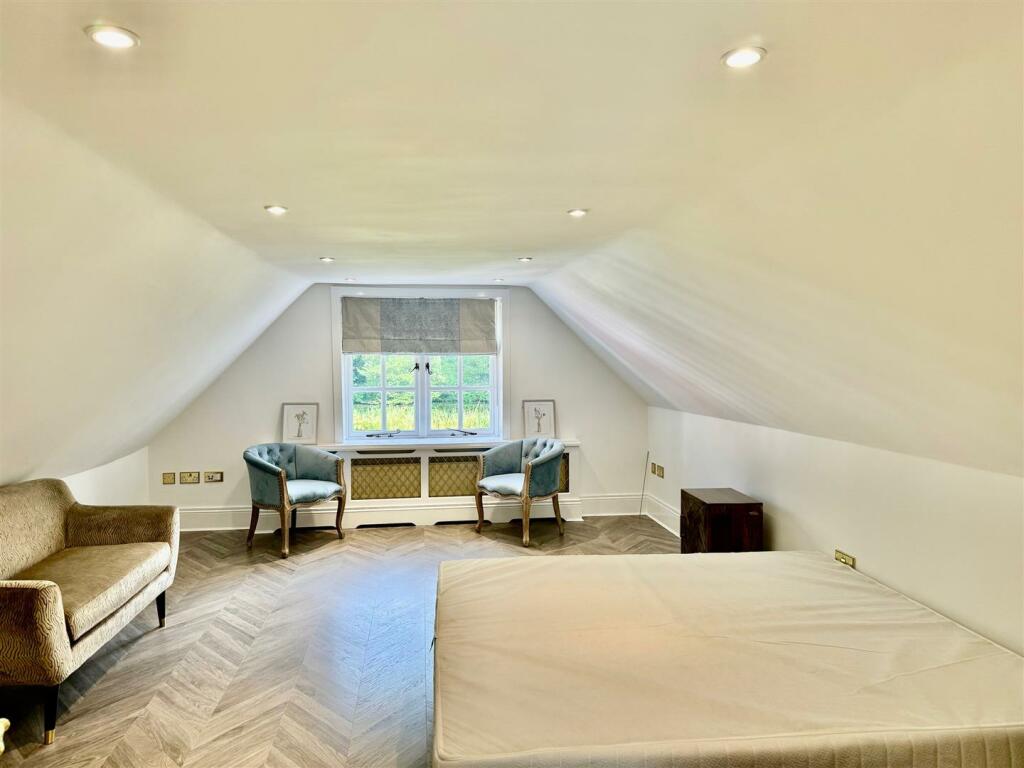 Bedroom.jpg