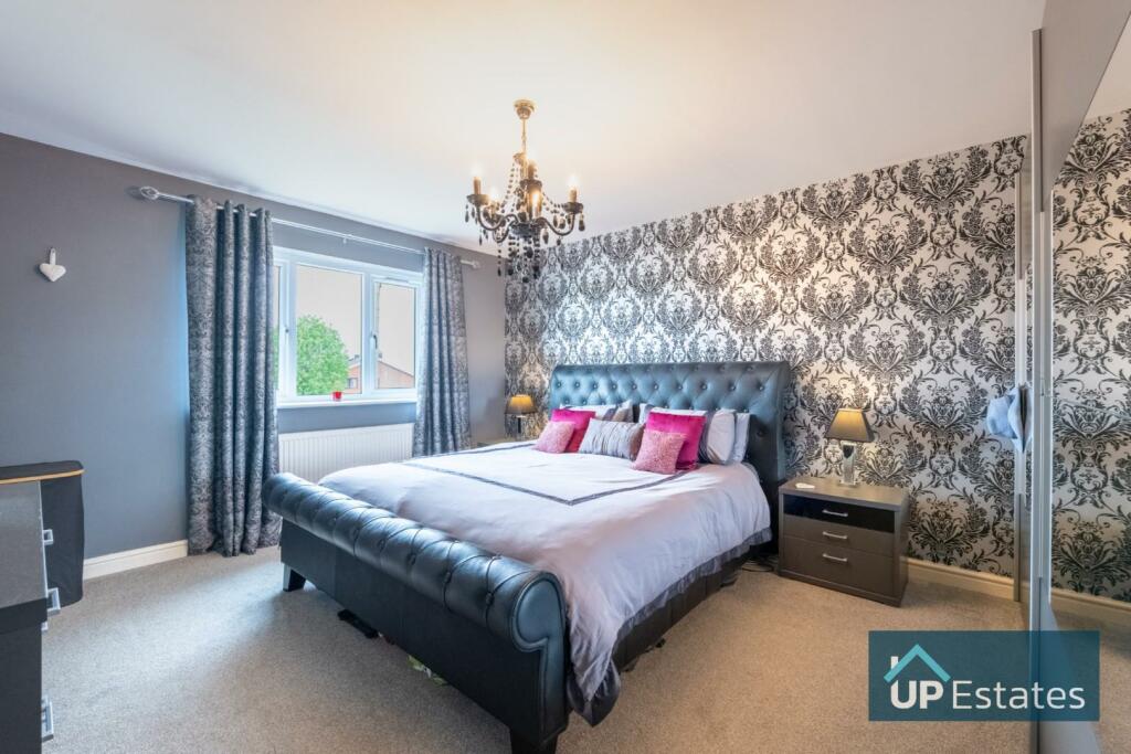 bedrooms 8.jpg