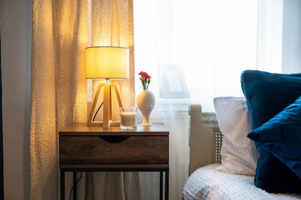 23 Oathills Drive-09.jpg