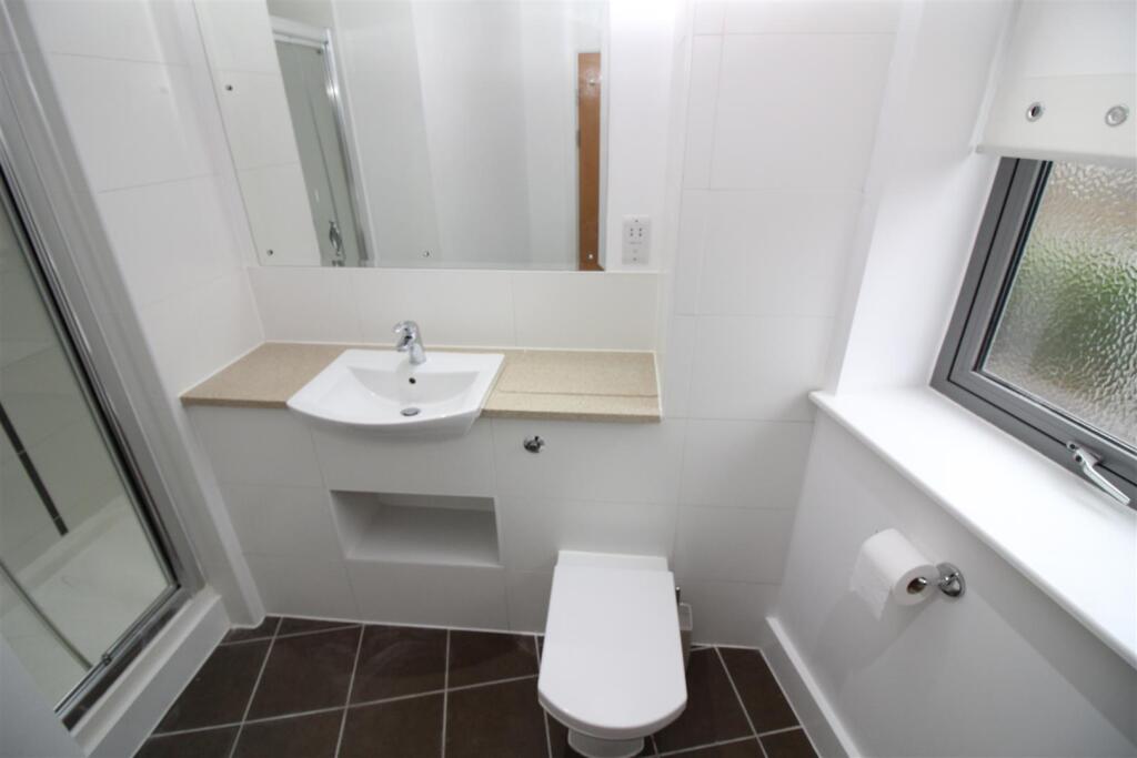 BATHROOM(2)